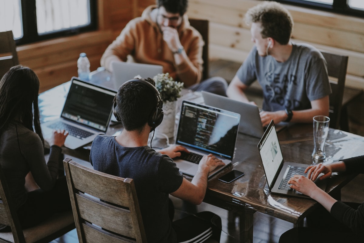 triggo.ai team working collaboratively
